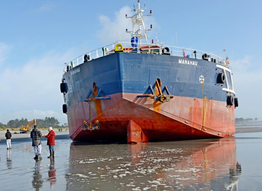 Manahau barge grounding at Westport 2024